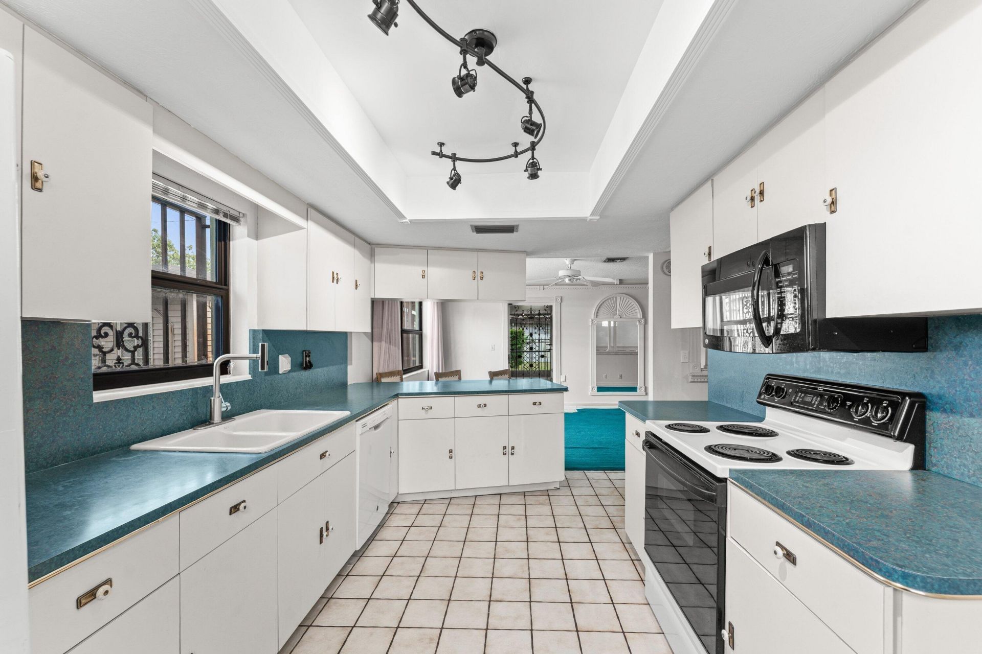 2118 W Palma Circle, West Palm Beach, FL 33415 Photo