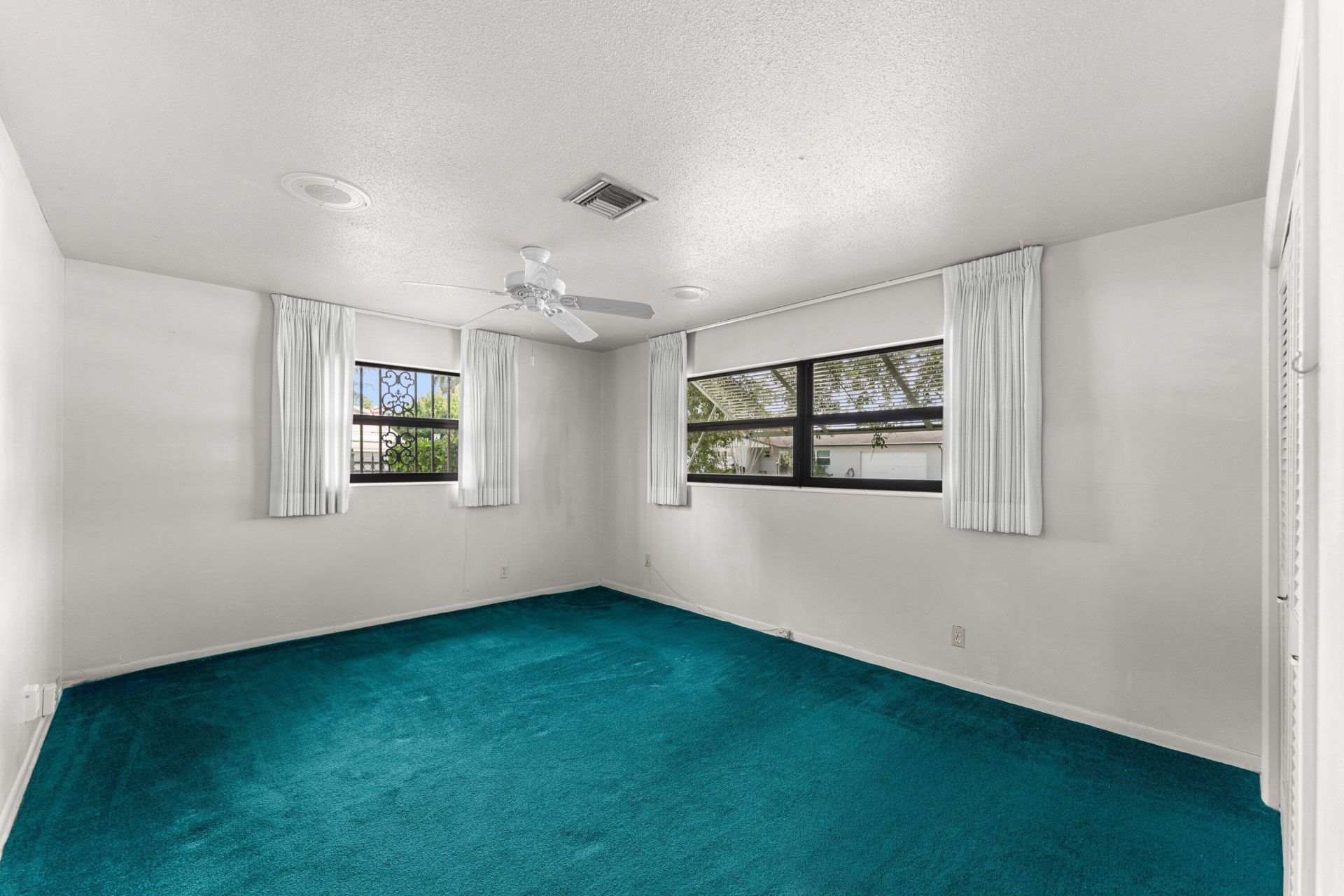 2118 W Palma Circle, West Palm Beach, FL 33415 Photo
