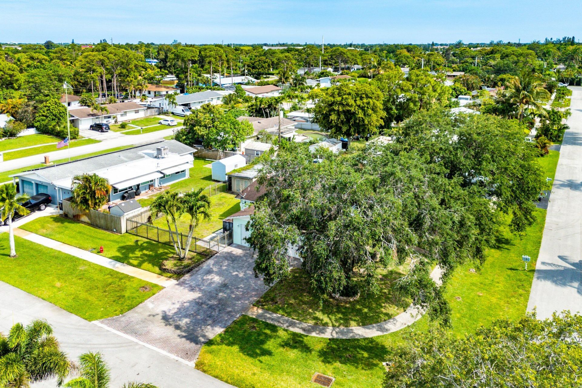 2118 W Palma Circle, West Palm Beach, FL 33415 Photo
