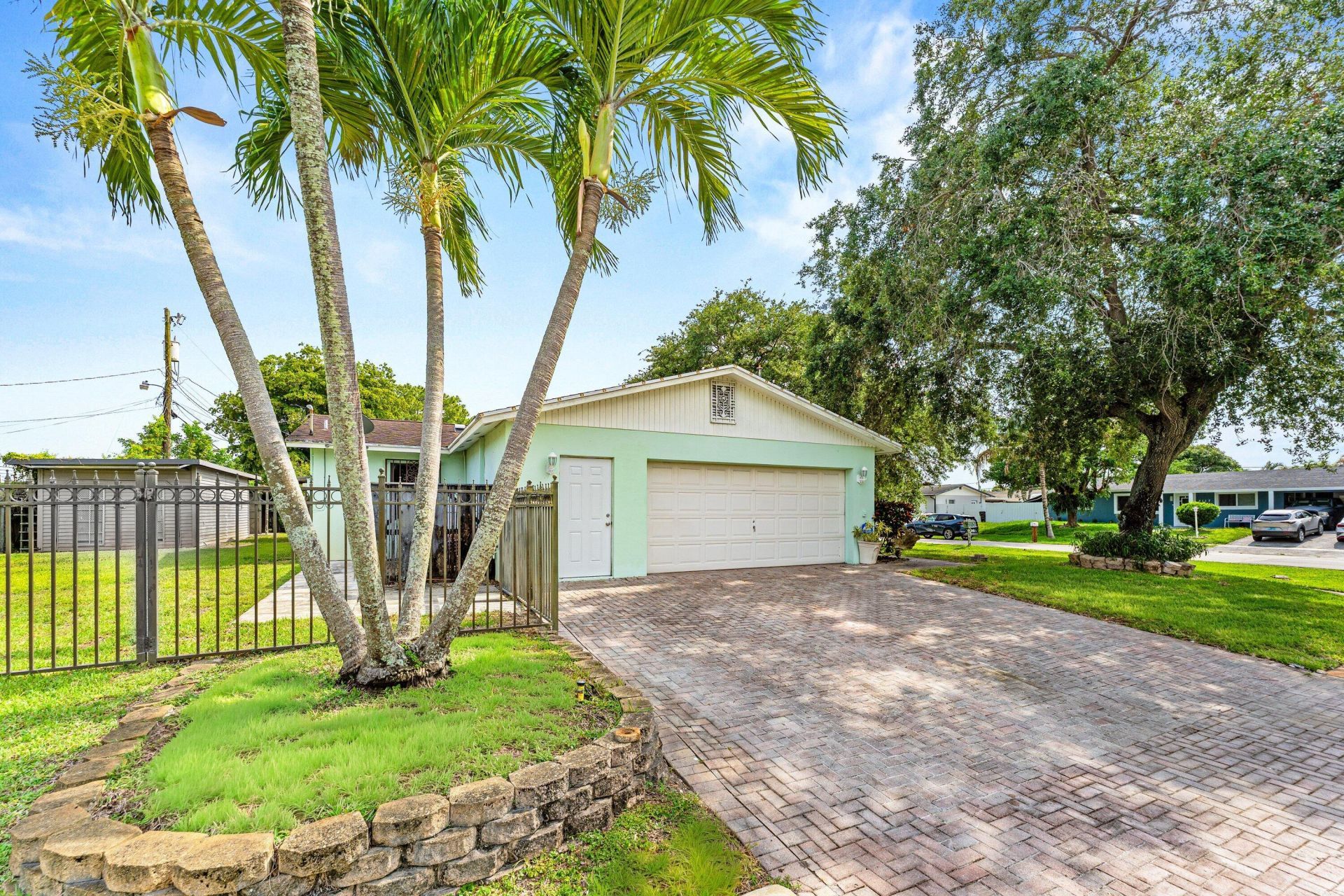 2118 W Palma Circle, West Palm Beach, FL 33415 Photo