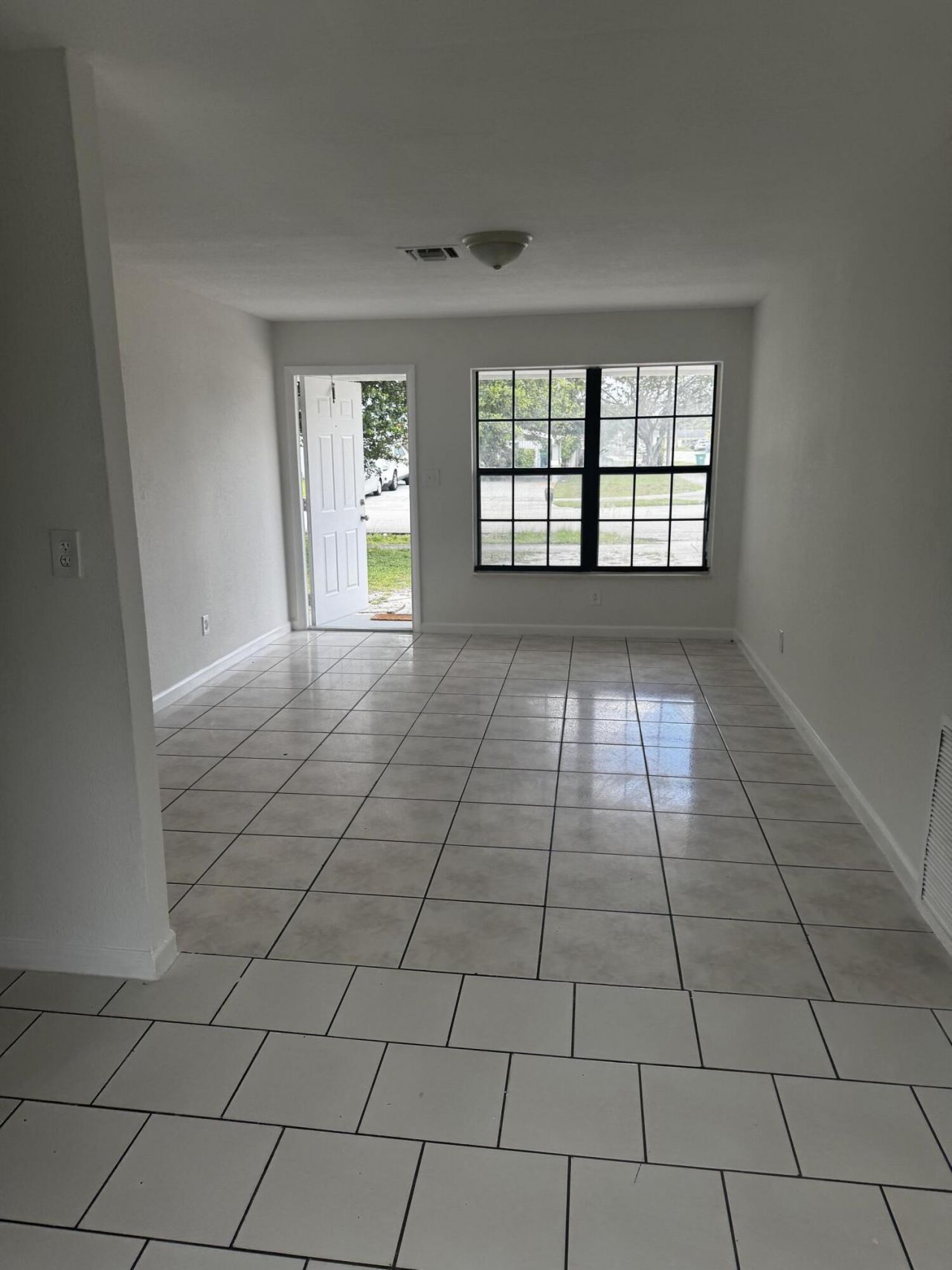 1820 NW 35th Avenue, Lauderhill, FL 33311 Photo