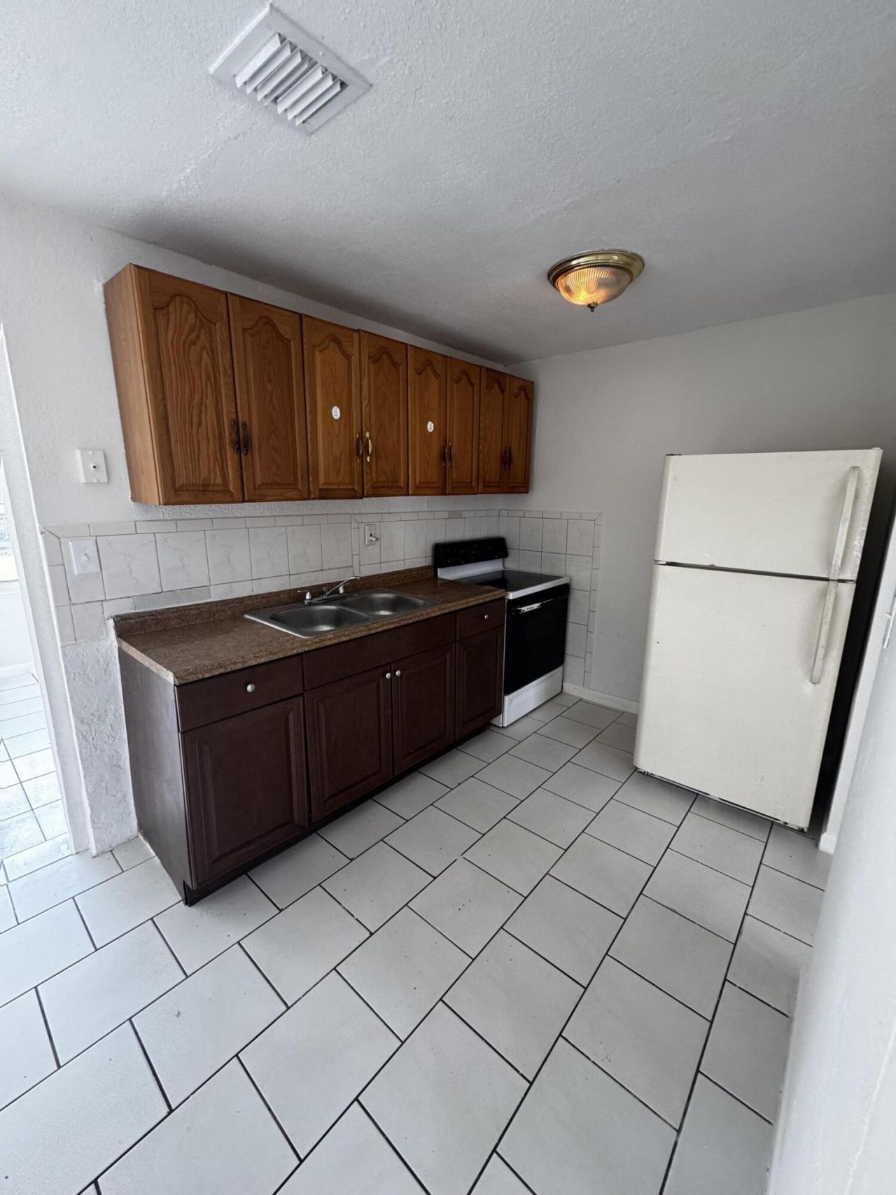 1820 NW 35th Avenue, Lauderhill, FL 33311 Photo
