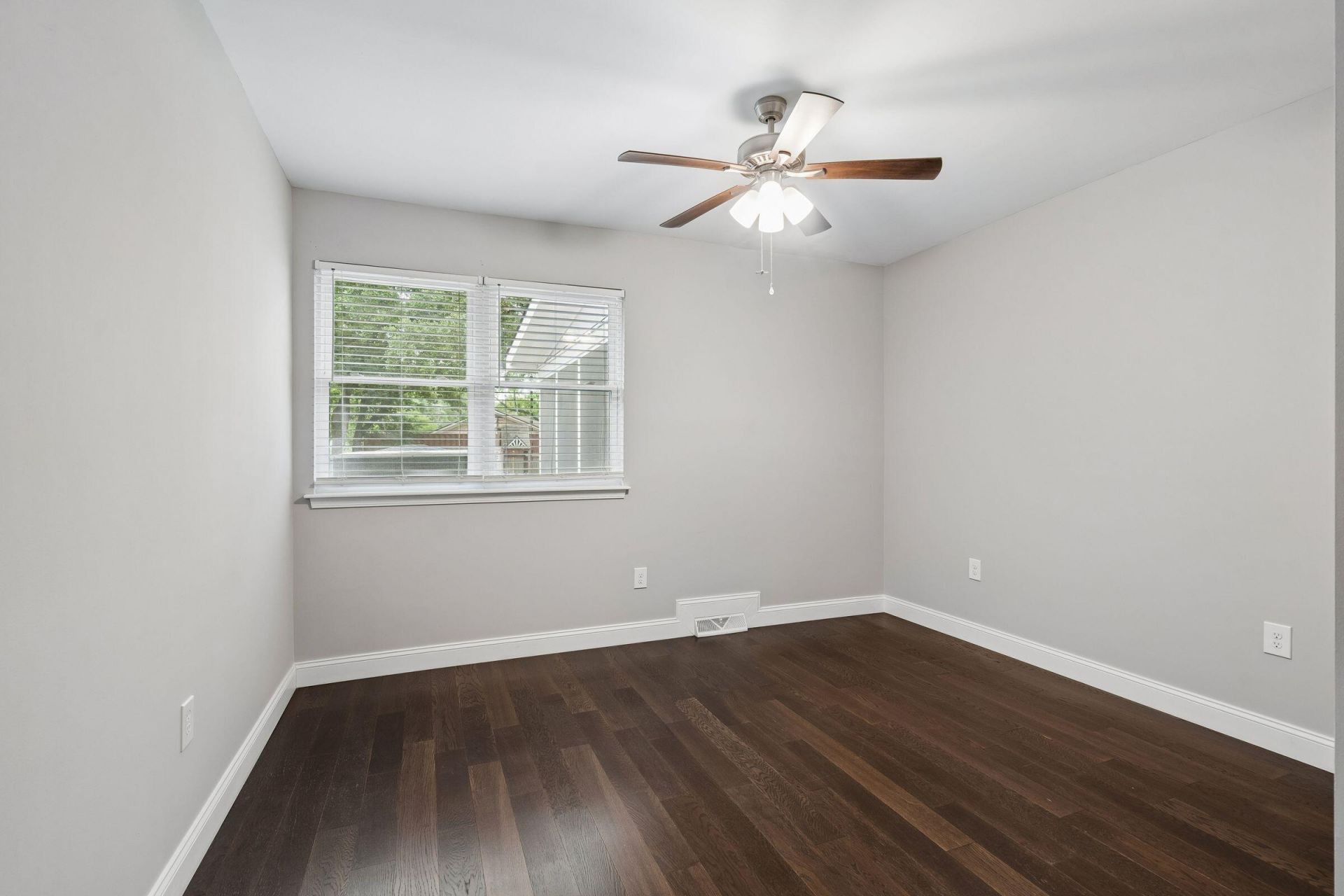 1004 Point Of Light Lane Photo 36