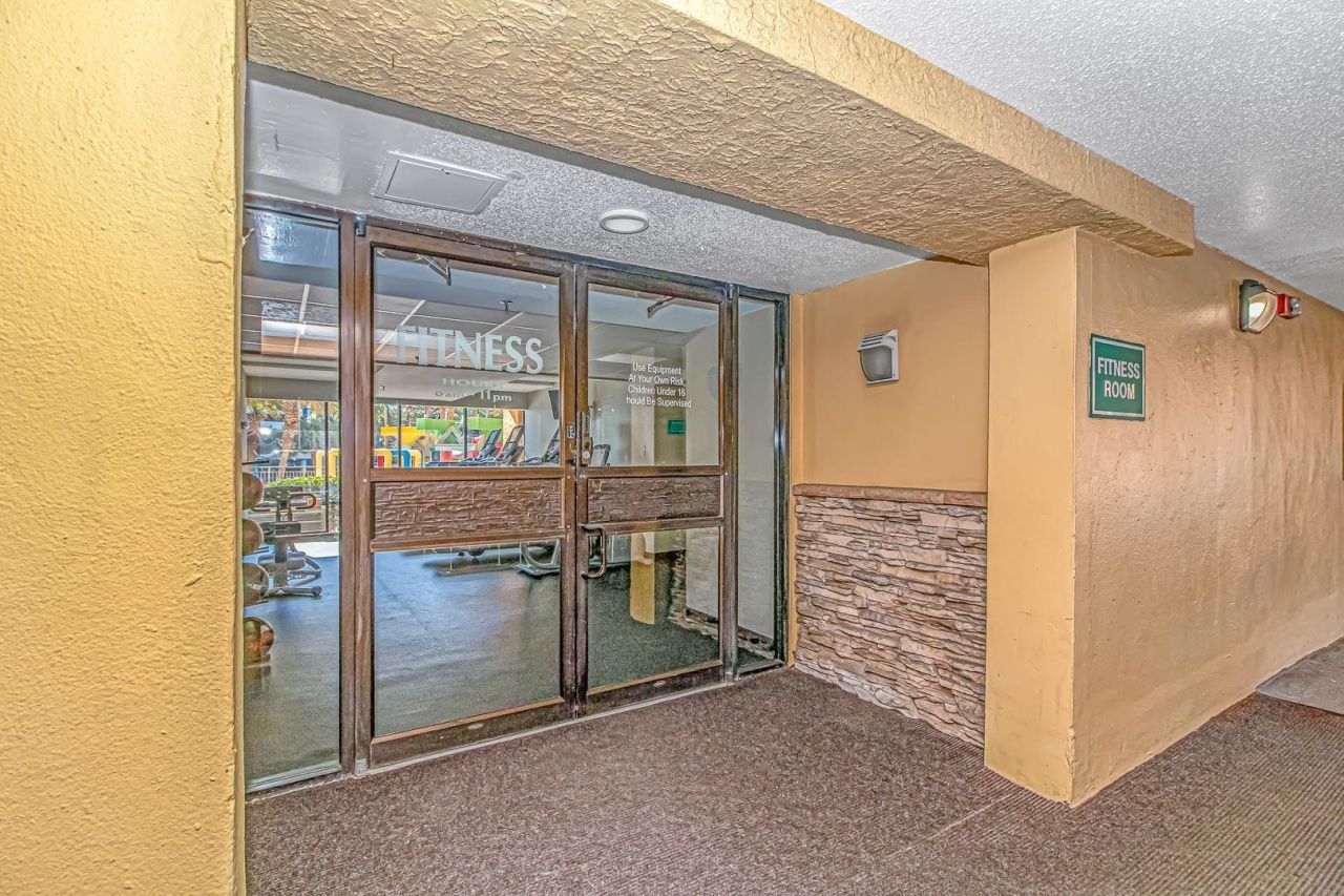 6900 N Ocean Blvd.  Photo 40