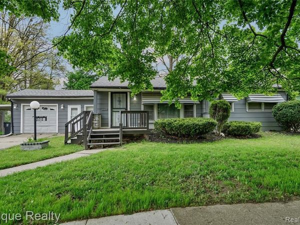 3210 Emerson Street, Flint, MI 48504