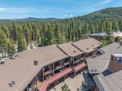2000 North Village Drive, Truckee, CA 96161 Photo