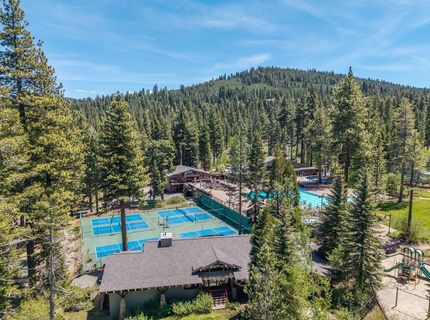 2000 North Village Drive, Truckee, CA 96161 Photo