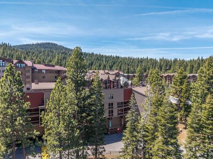 2000 North Village Drive, Truckee, CA 96161 Photo