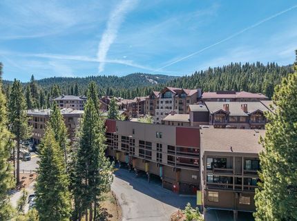 2000 North Village Drive, Truckee, CA 96161 Photo
