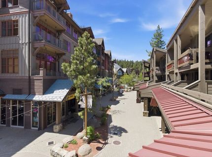 2000 North Village Drive, Truckee, CA 96161 Photo