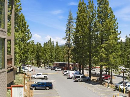 2000 North Village Drive, Truckee, CA 96161 Photo