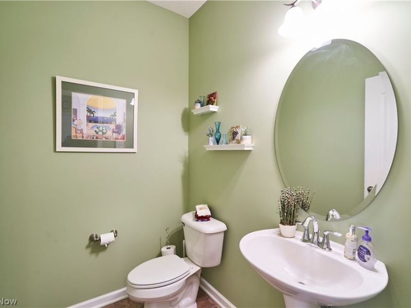 38083 Euclid Avenue, Unit 2, Willoughby, OH 44094 Photo 11