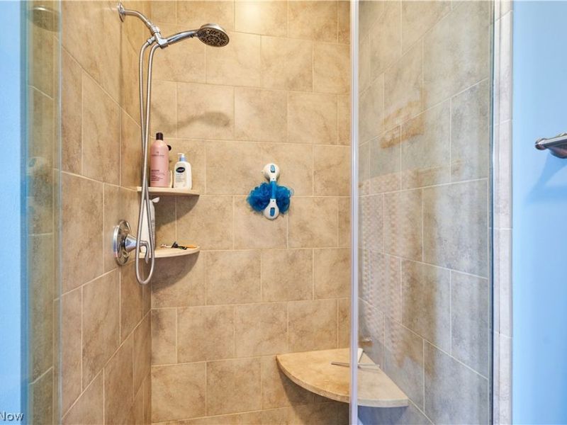 38083 Euclid Avenue, Unit 2, Willoughby, OH 44094 Photo 13