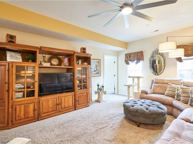 38083 Euclid Avenue, Unit 2, Willoughby, OH 44094 Photo 24