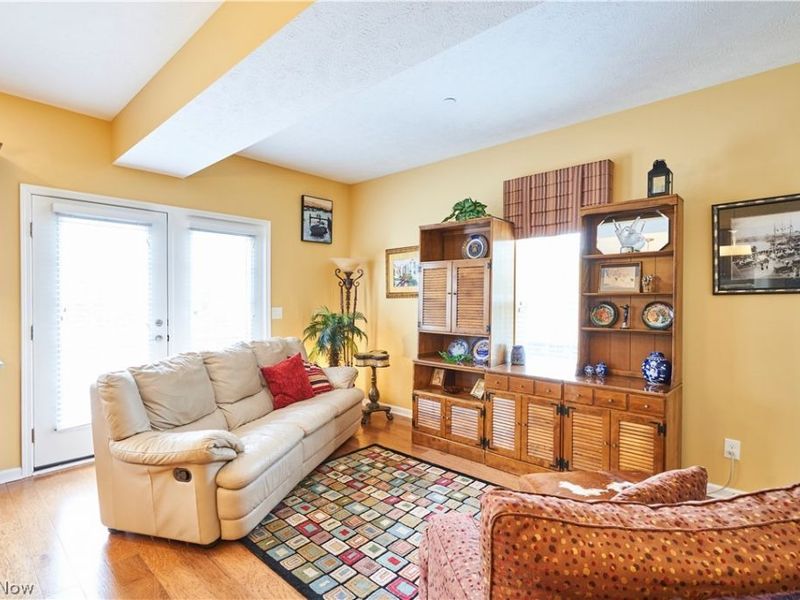 38083 Euclid Avenue, Unit 2, Willoughby, OH 44094 Photo 4
