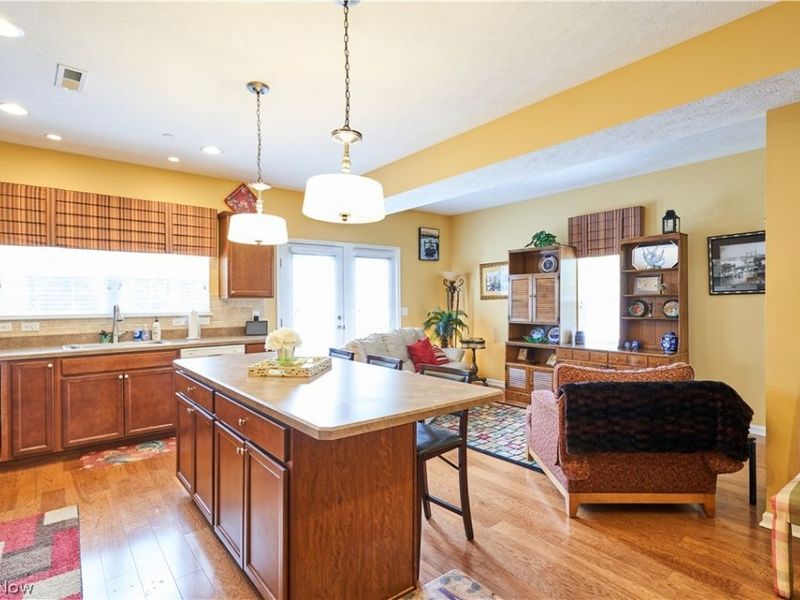 38083 Euclid Avenue, Unit 2, Willoughby, OH 44094 Photo 5