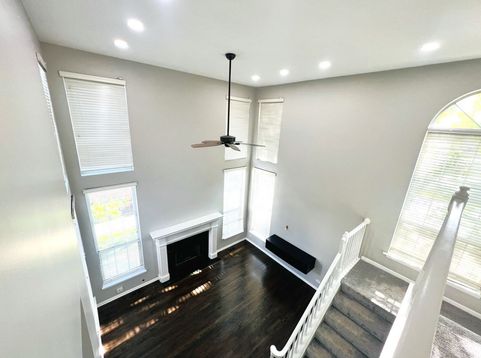 Main Photo