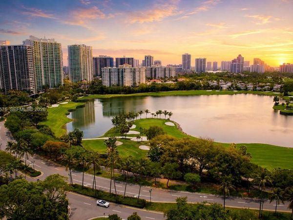 3675 N Country Club Dr, Unit 1903, Aventura, FL 33180