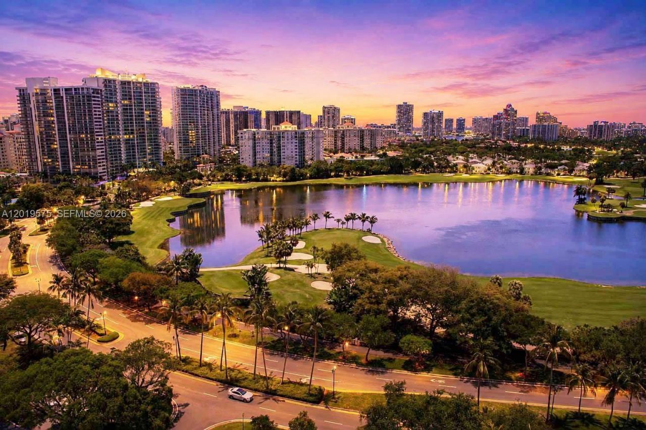 3675 N Country Club Dr, Unit 1903, Aventura, FL 33180 Photo