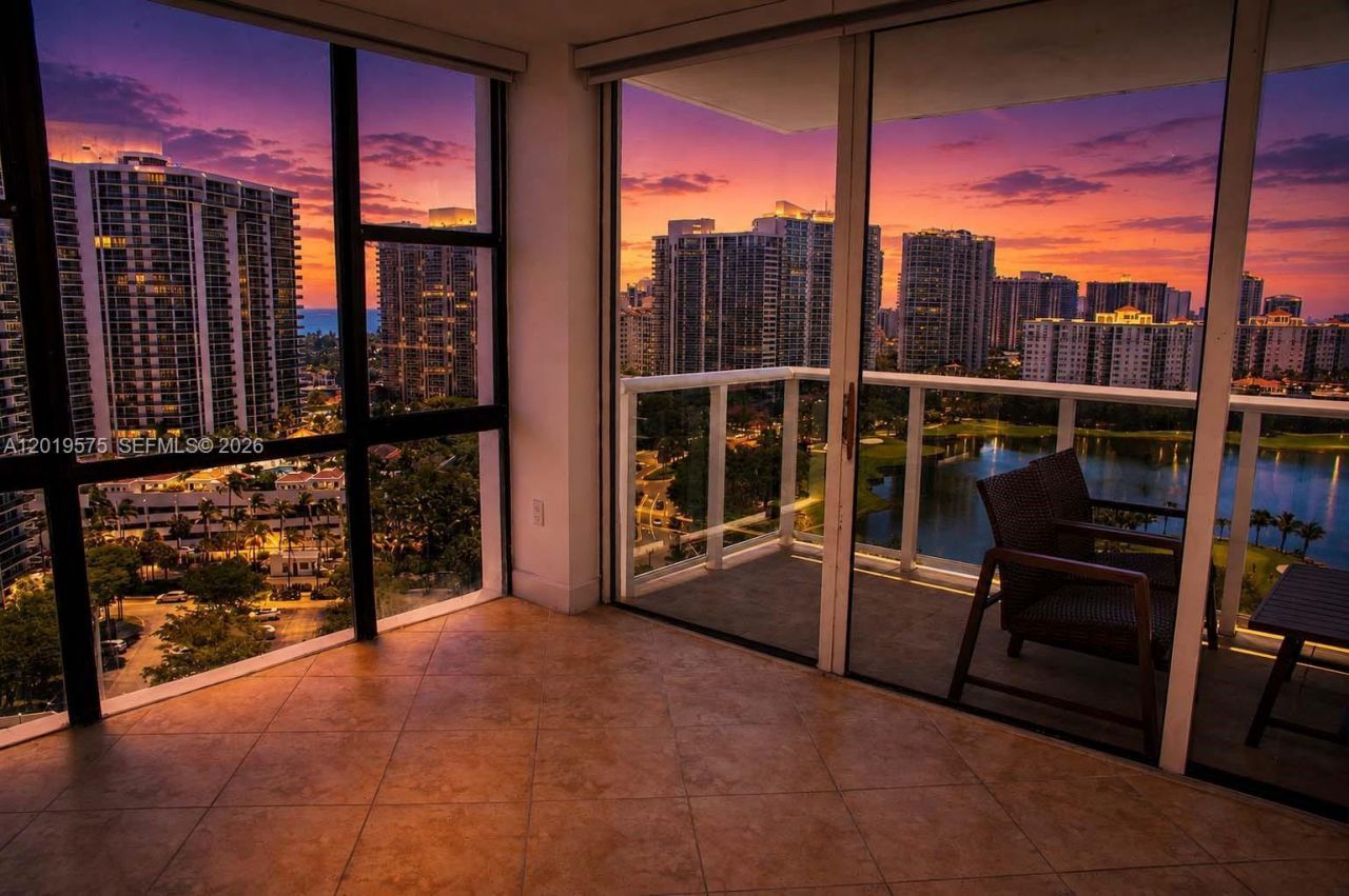 3675 N Country Club Dr, Unit 1903, Aventura, FL 33180 Photo