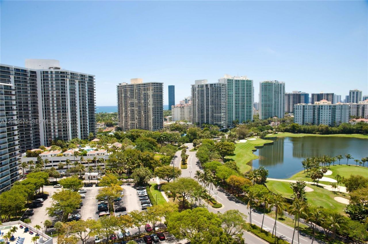 3675 N Country Club Dr, Unit 1903, Aventura, FL 33180 Photo