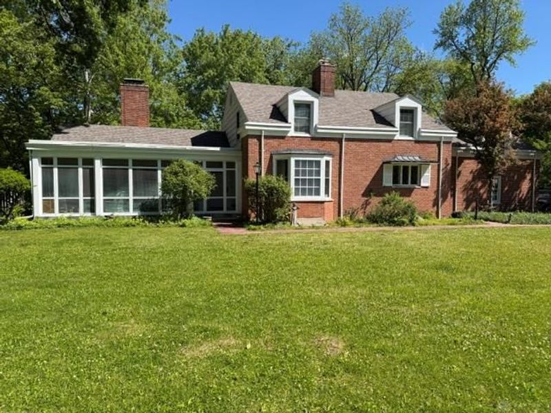221 Grandon Road, Oakwood, OH 45419 Photo 1