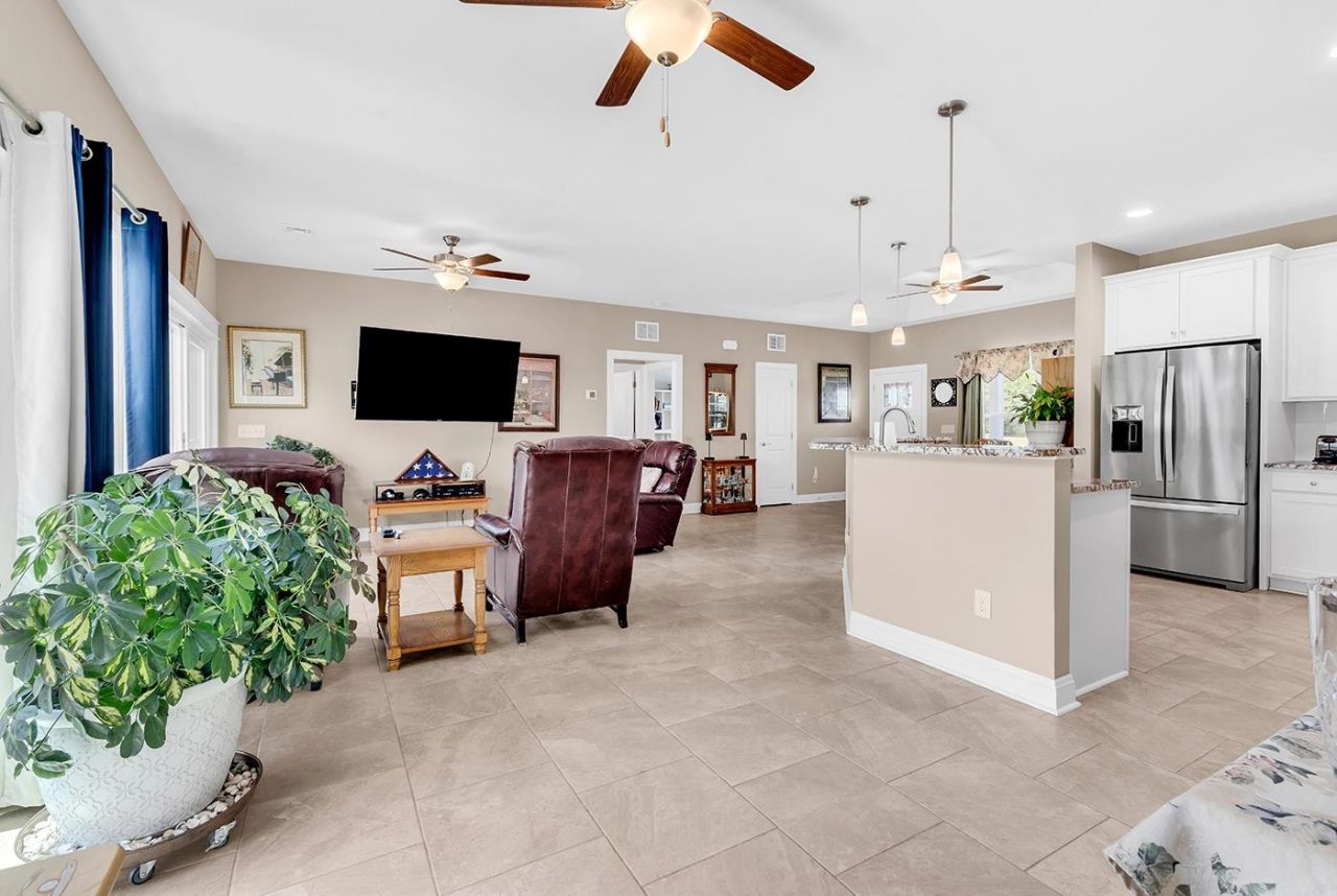 1795 Southern Crest Dr. Photo 11
