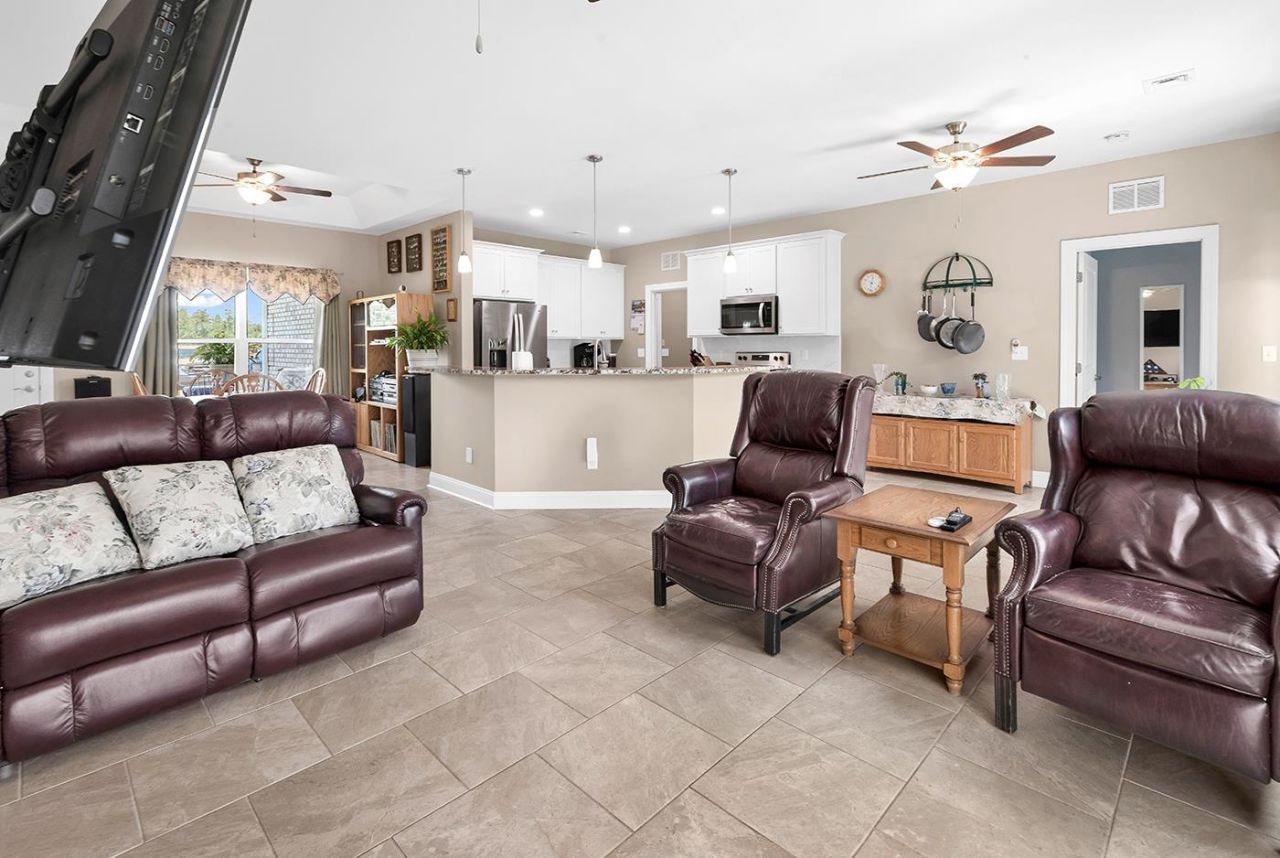1795 Southern Crest Dr. Photo 12