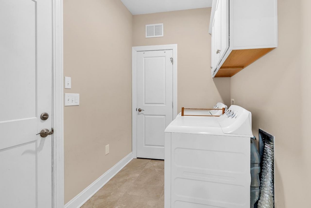 1795 Southern Crest Dr. Photo 23