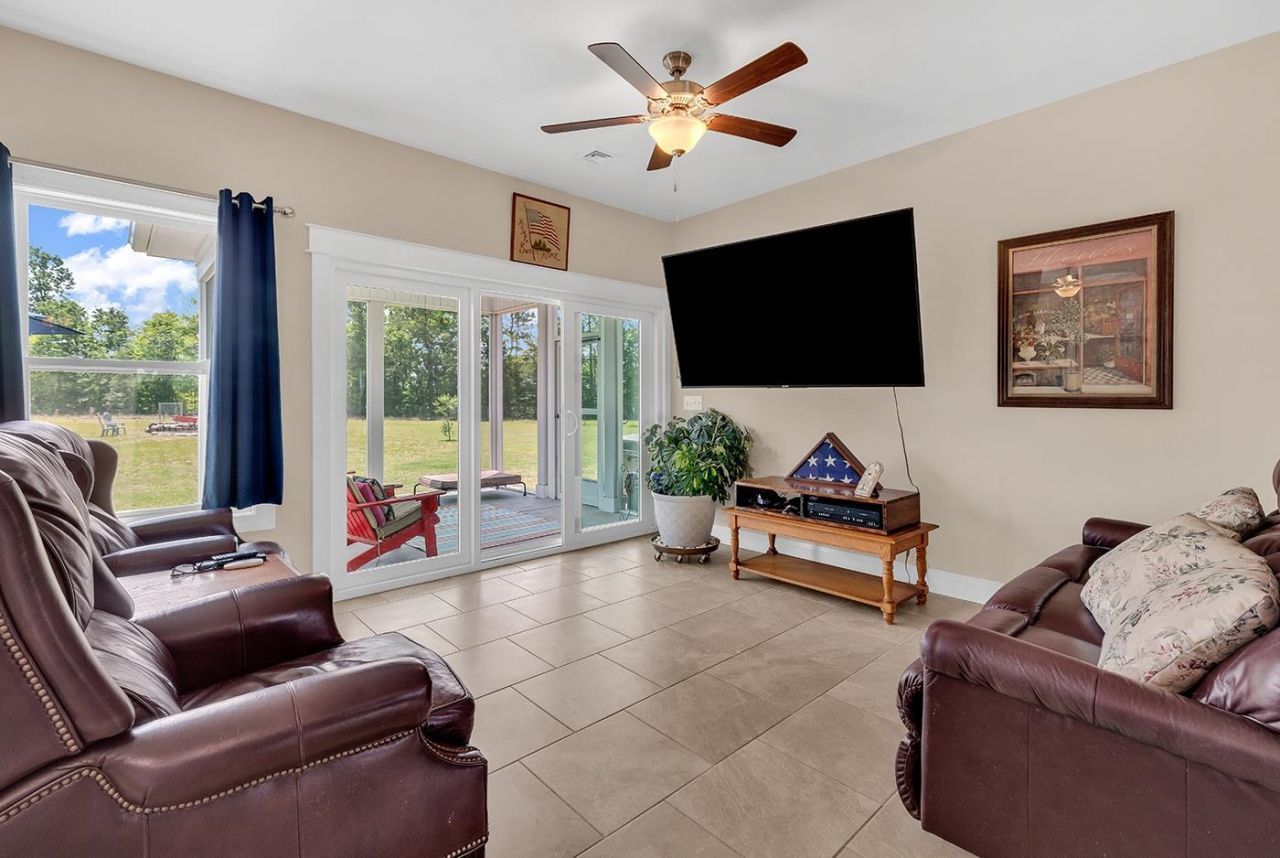 1795 Southern Crest Dr. Photo 9