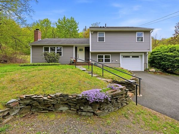 1185 Bay Road, Amherst, MA 01002