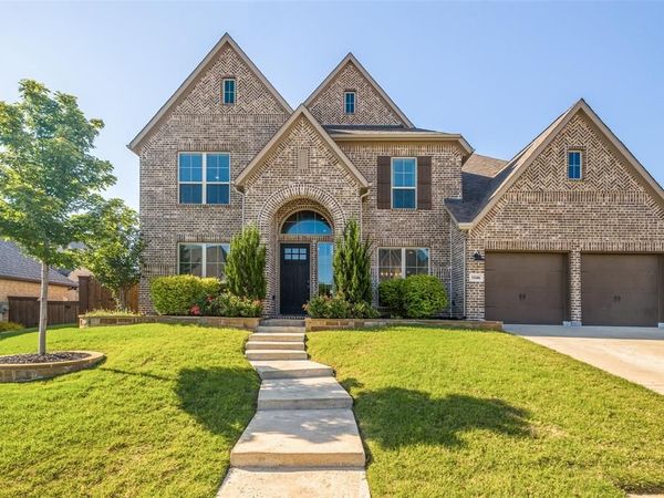 1046 Hope Valley Parkway , Roanoke, TX 76262