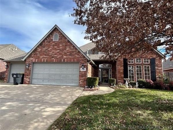 11813 S Tamarack Court, Jenks, OK 74037