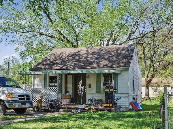346 Topping Avenue, Kansas City, MO 64123