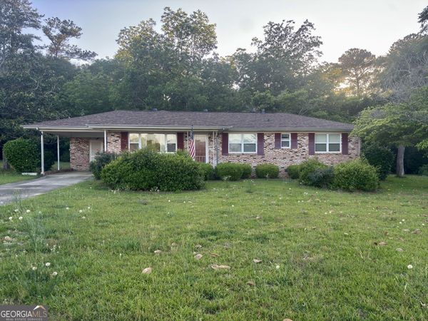 66 Lakeview Drive, Hawkinsville, GA 31036