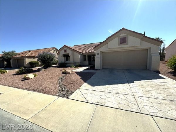 2524 Desert Glen Drive , Las Vegas, NV 89134