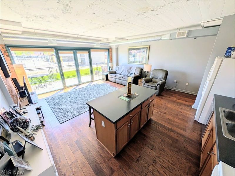 401 W SHORELINE Drive, Unit 109, Sandusky, OH 44870 Photo 15