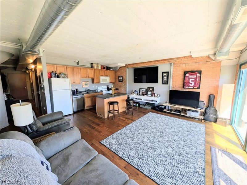 401 W SHORELINE Drive, Unit 109, Sandusky, OH 44870 Photo 18