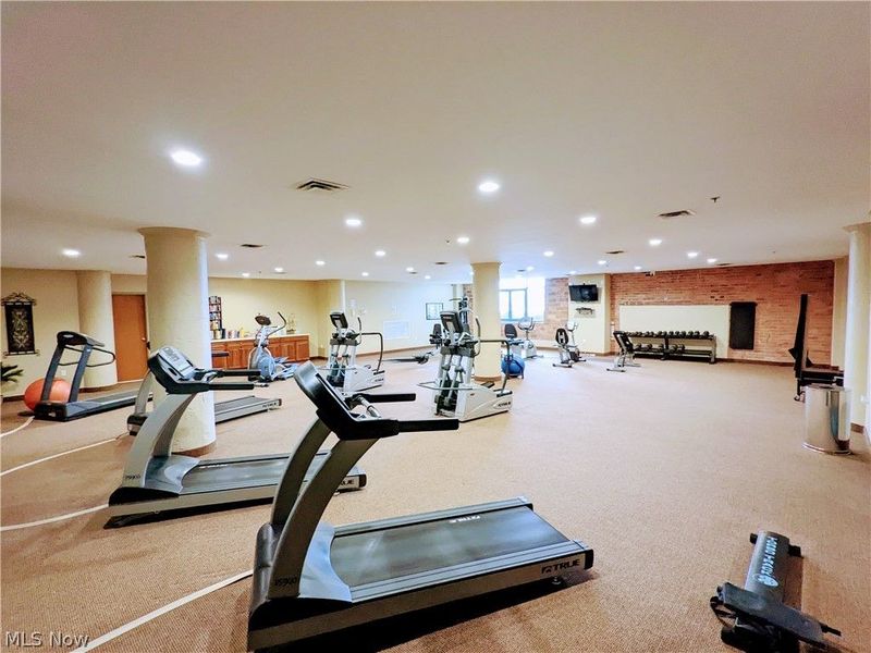 401 W SHORELINE Drive, Unit 109, Sandusky, OH 44870 Photo 27