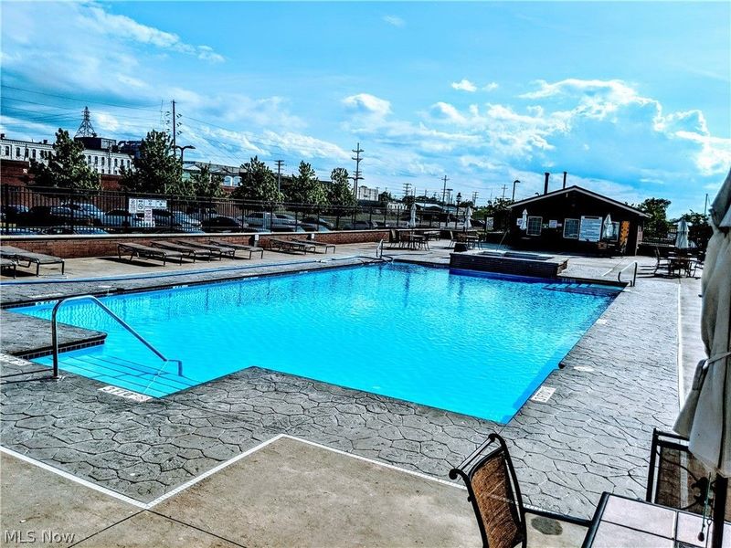 401 W SHORELINE Drive, Unit 109, Sandusky, OH 44870 Photo 29