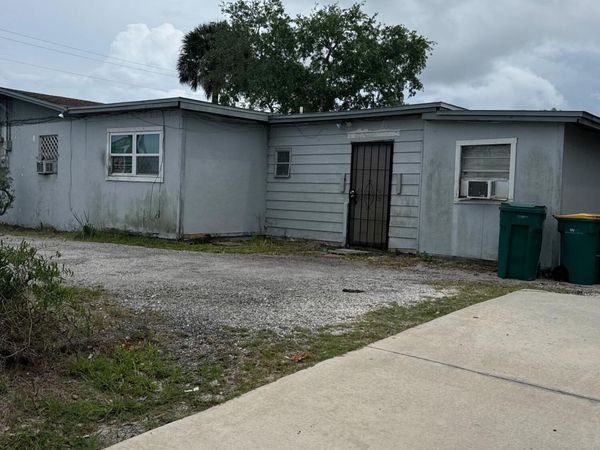 1750 BUNCHE Street, Melbourne, FL 32935