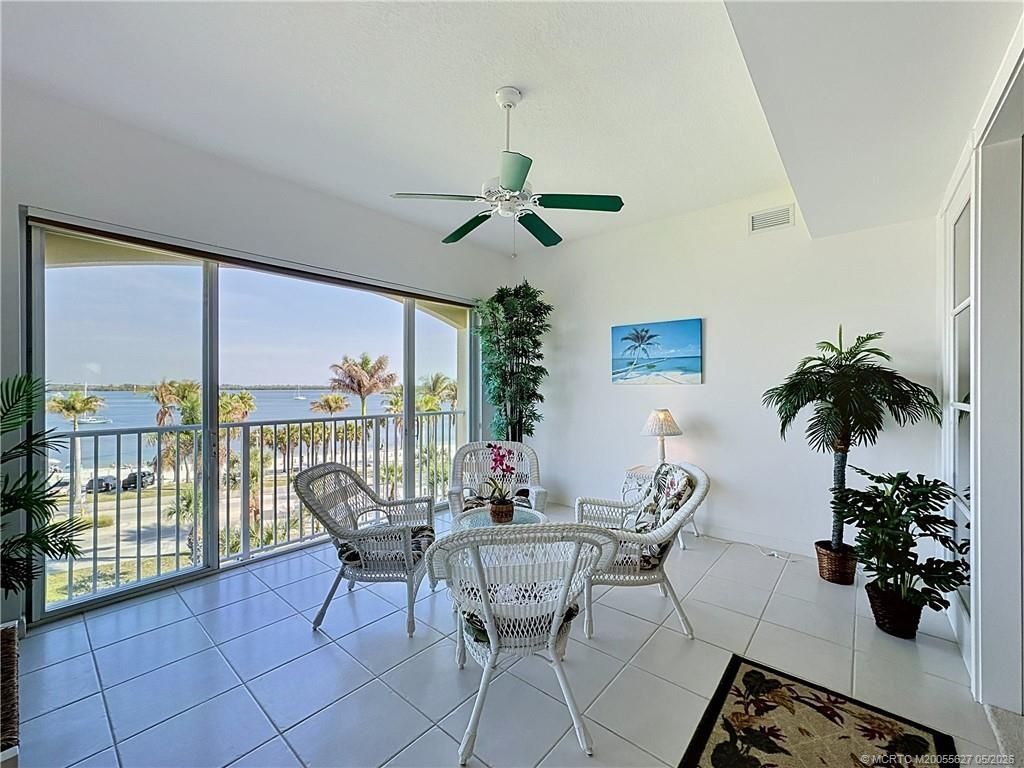 36 Harbour Isle Drive W, Unit PH 02, Fort Pierce, FL 34949 Photo