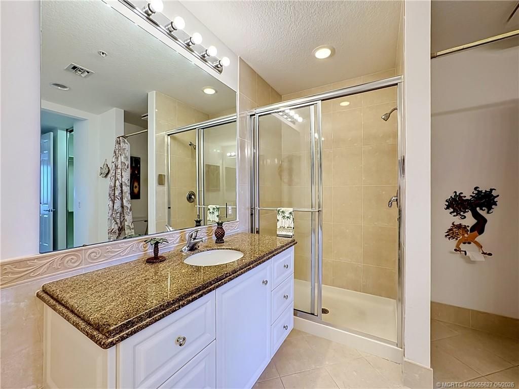 36 Harbour Isle Drive W, Unit PH 02, Fort Pierce, FL 34949 Photo