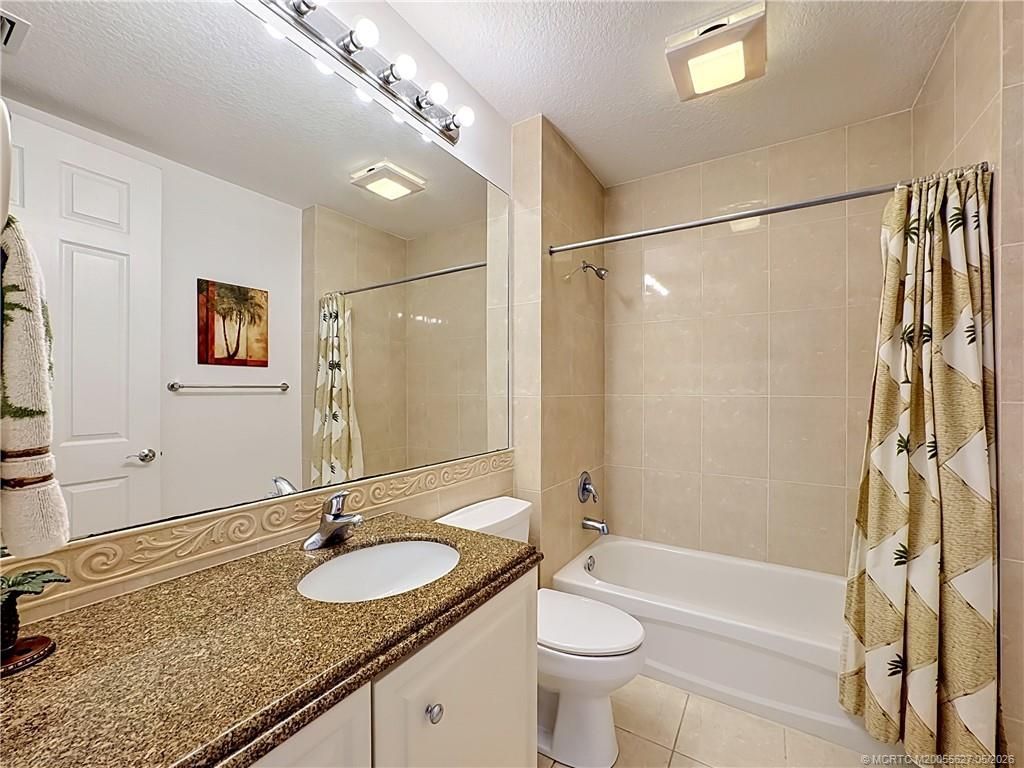 36 Harbour Isle Drive W, Unit PH 02, Fort Pierce, FL 34949 Photo