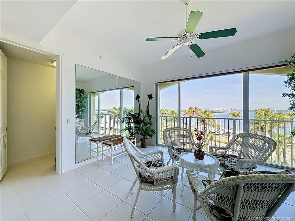36 Harbour Isle Drive W, Unit PH 02, Fort Pierce, FL 34949 Photo