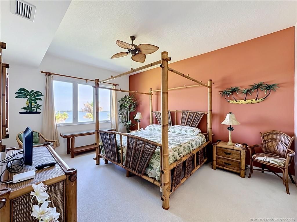 36 Harbour Isle Drive W, Unit PH 02, Fort Pierce, FL 34949 Photo