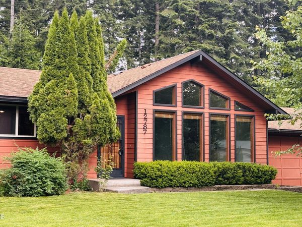 12787 N Emerald DR, Hayden, ID 83835