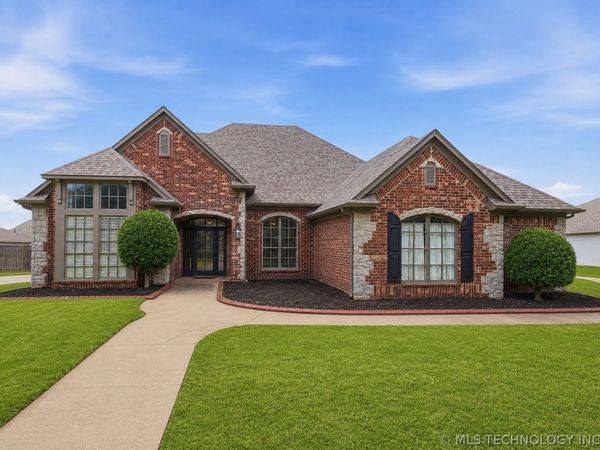 309 E Imperial Street, Broken Arrow, OK 74011