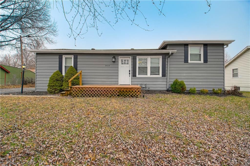 7909 N Pennsylvania Avenue, Kansas City, MO 64118 Main Photo
