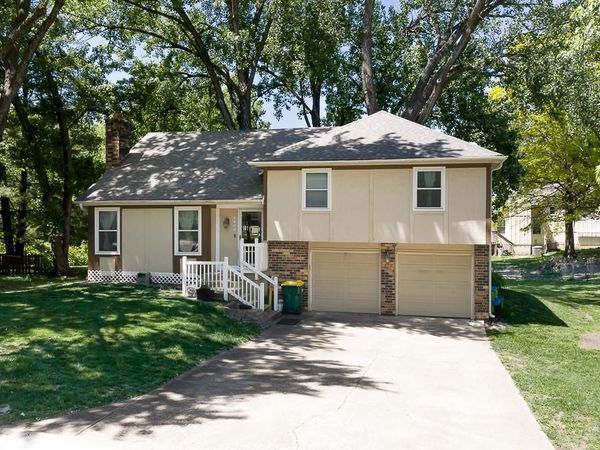 5808 Clark Circle, Kansas City, KS 66106